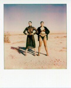 211113_Lauren&Chanel_Group1_Polaroid_0001.jpg