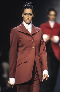 1441837781_Lanvin1993WomenRTW52.thumb.jpg.639c7a29c4f2b1854461b0f1bfaf7d55.jpg
