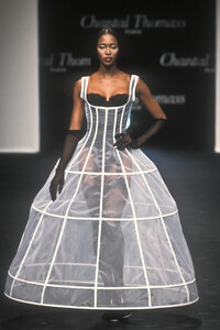 1455114889_ChantalThomass1995WomenRTW171-Copy.thumb.jpg.d9a9af8c2720d199645a127f40c10965.jpg
