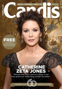 Catherine Zeta-Jones @ Candis January 2022 01.jpg