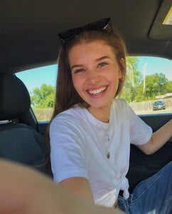 1570251372.jpg