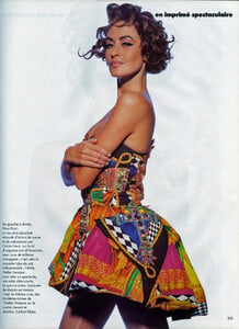 1638622166_bb_ID_1991_03_BRILLEZ_Versace_HC_LOfficiel_PeterHnnemann_030.thumb.jpg.698a22684f20ef917d6e48228fb1609a.jpg