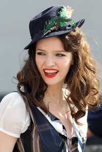 16414_51093_talulah_riley_on_st_trinians_the_legend_of_f_122_11lo.jpg