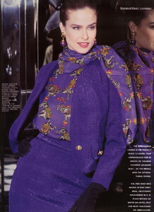 1649462566_bb_KristyAllen_1992_08_HAUTE_COUTURE_Elgance_Paris_FW92_MichaelDoster_160.thumb.jpg.14e8deade852810e17f54133db016e0e.jpg