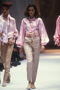 1816617191_GianfrancoFerre1991WomenRTW74.thumb.jpg.a5cfc090fc06574eb4973b45caa00575.jpg