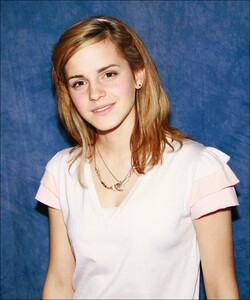 Emma Watson photo.filmcelebritiesactresses.blogspot-1434.jpg