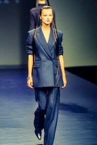 1861113219_Balmain1998WomenRTW100.thumb.jpg.cf6bbfc87e7a01d0cfe12ed8c251bc72.jpg