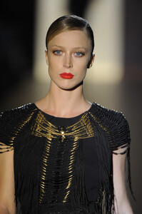 1923075564_Gucci2011WomenRTW163.thumb.jpg.f0e8291a803feb69bf45e27312195d30.jpg