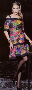 2043460023_bb_Bobby_1992_08_ODICINI_Elgance_Paris_FW92_MichaelDoster_095.thumb.jpg.8602ad5b53c5affa21b3d5444325f1c8.jpg