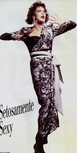 2125223549_bb_Meredith_1985_03_SETOSAMENTE_SEXY_ODICINI_Harpers_Bazaar_Italia_FrankSchramm_060_SISAN.thumb.jpg.54ccc7251ad3d43f19ed55a31b831044.jpg