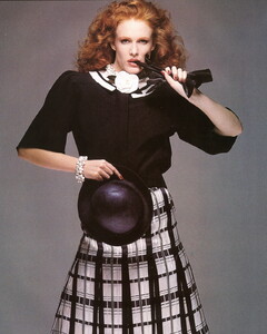 2126331932_bb_ID1_1985_03_BALESTRA_Harpers_Bazaar_Italia_160_SISAN.thumb.jpg.83bf4543762ed423924ec4049736f43e.jpg