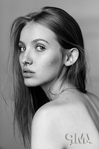 Amelia Elis 79B8B-2041-7DE4-FC34-B4109A6C263C.jpg