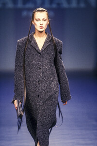 313999508_Balmain1998WomenRTW23.thumb.jpg.afa5c15726f5f63b71871b67ac3b1a20.jpg