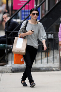 Rooney+Mara+Rooney+Mara+Cafe+Gitane+Soho+AdkyDYGHKGLx.jpg