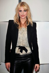 Melanie Laurent2.jpg