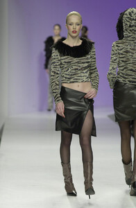 448796984_RoccoBarocco2000WomenRTW30.thumb.jpg.c02260ff131df79b78e3f03e22f27872.jpg