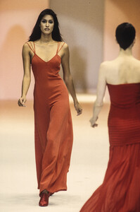45514509_Genny1993WomenRTW75.thumb.jpg.5a8a663e7a3c73b2e1a93b8a07bd5a87.jpg