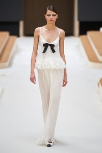 Mathilde Henning Chanel Spring 2022 Couture 1.jpg