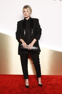 Melanie+Laurent+Clash+De+Cartier+Launch+Photocall+rp_eU2pfntOx.jpg