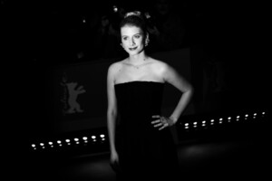 Melanie+Laurent+Entertainment+Pictures+Week+bARHRV6MwH3x.jpg