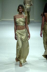 654898988_Balmain2001WomenRTW124.thumb.jpg.db85487b6ccd0bb42952e6fec19fbf87.jpg