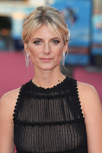 Melanie+Laurent+Galveston+Premiere+44th+Deauville+_daOThuxB38x.jpg