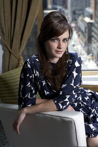 Alexis Bledel photo-001.jpg