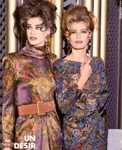 759478450_bb_RuvWatts_Bobby_1992_08_HAUTE_COUTURE_Elgance_Paris_FW92_MichaelDoster_050.thumb.jpg.c48886deb2adf2c187f0962bf9c5ac12.jpg