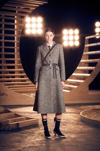 Louise Robert Christian Dior Pre Fall 2022 7.jpg