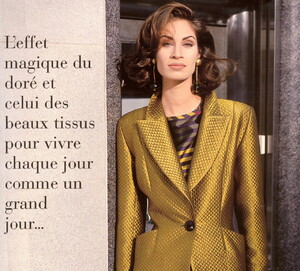 930260732_bb_ID_1993_08_HAUTE_COUTURE_Elgance_Paris_FW92_Rico_Puhlmann_070.thumb.jpg.5d9f73dc124e014ce8eb6f575ee349e0.jpg