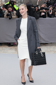 Melanie+Laurent+Arrivals+Christian+Dior+Fall+viJiRw9LXcux.jpg