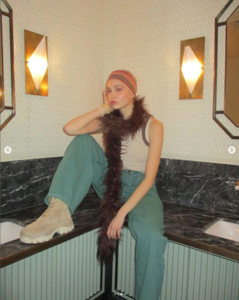 989344002_Screenshot2022-01-29at17-56-41AnastasiaNastya(nastybory)Instagram-Fotosund-Videos.thumb.png.7c41e1836b139ba047424f6649cf8bc4.png