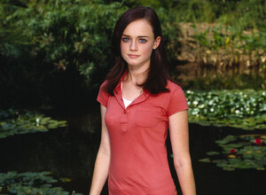 Alexis-Bledel-035.jpg