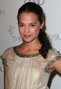 Alicia_Vikander_photo.filmcelebritiesactresses.blogspot-0200.jpg