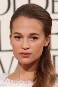 Alicia_Vikander_photo.filmcelebritiesactresses.blogspot-0202.jpg