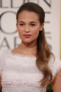 Alicia_Vikander_photo.filmcelebritiesactresses.blogspot-0204.jpg