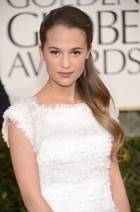 Alicia_Vikander_photo.filmcelebritiesactresses.blogspot-0205.jpg