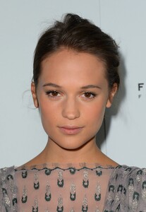 Alicia_Vikander_photo.filmcelebritiesactresses.blogspot-0251.jpg