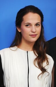 Alicia_Vikander_photo.filmcelebritiesactresses.blogspot-0366.jpg