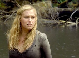 Eliza_Taylor_Cotter_045.jpg