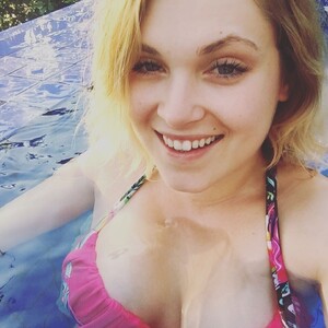 Eliza_Taylor_Cotter_066.jpg