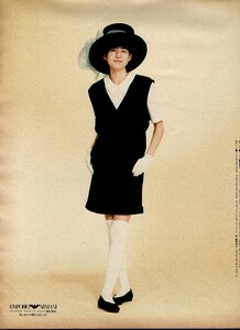 ElleJapan4-20-89034.thumb.jpg.936b79f8adc8e2c8aee9f67b0643d084.jpg