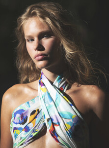 EmanuelUngaroSS21DavidBellemere491-741x1000.thumb.jpg.9625a9252cff3959d02f90b518d794e9.jpg