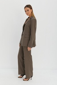 StyleAddict_Bonnie_Blazer_Pant_MilaUntitledSession2143_3000x.jpg