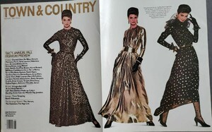 TownCountryUS0885coverfolded.thumb.jpg.cf940816c4b4befbfb703b9ef82bb8be.jpg