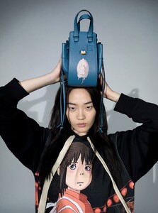 VAOXU440_o.jpg