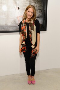 Vanessa-Lengies-Feet-1756153.jpg