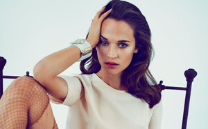 alicia_vikander_3.jpg