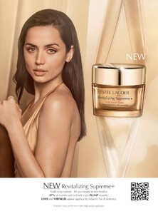 ana-de-armas-estee-lauder-campaign-2022-2.thumb.jpg.82b25d7fddc39f1d872a48b802906084.jpg