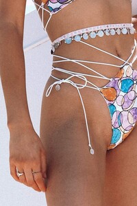 aphrodite-jingle-set-pink-daisy-28574491803721_1800x1800.jpg